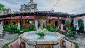 restaurante-del-arco-restaurant-Antigua-Guatemala