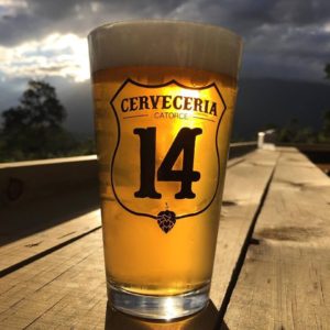 cerveceria-catorce-cerveza-artesanal-antigua-guatemala